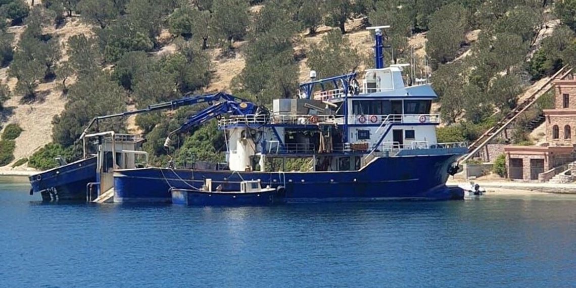 Tekne bakımı sırasında akıma kapılan personel öldü