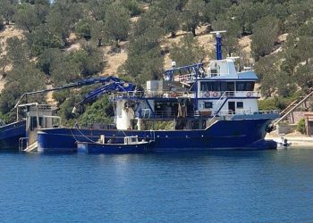 Tekne bakımı sırasında akıma kapılan personel öldü