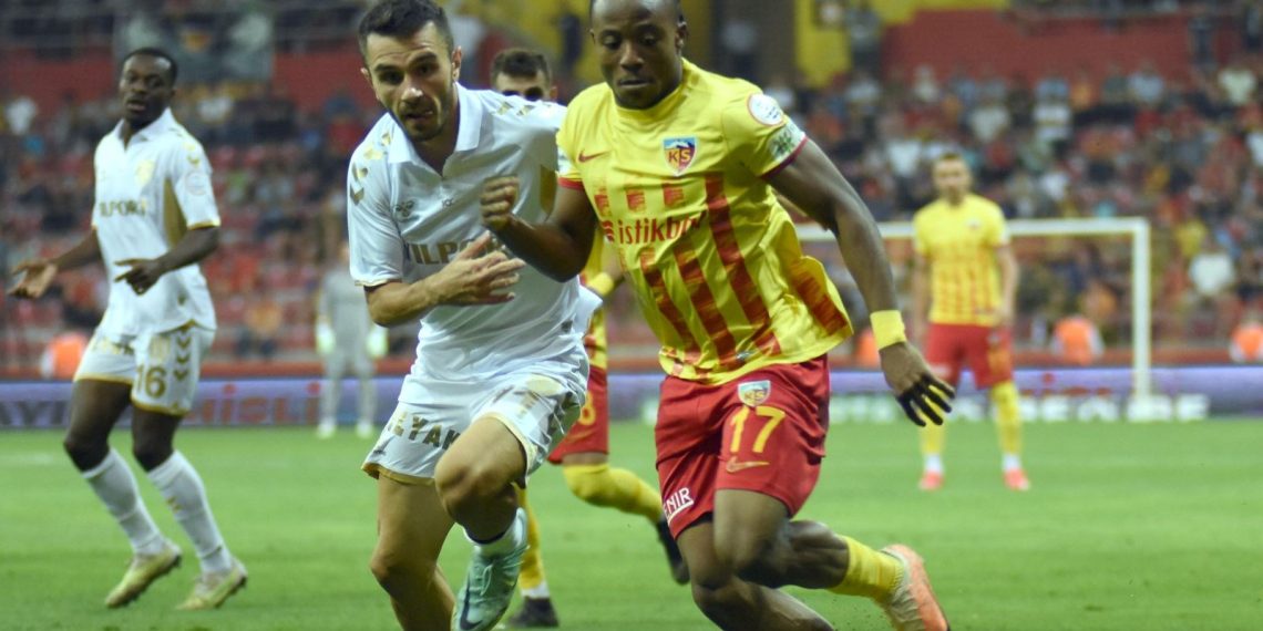 Transfer yasağı olan Kayserispor namağlup devam ediyor