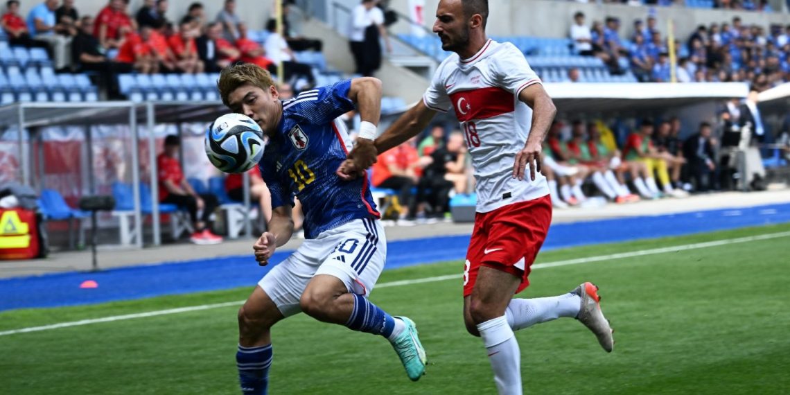 Tribünlerde “Stefan Kuntz istifa” tezahüratları (Canlı Japonya 4 – Türkiye 2)