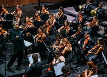 Türkiye Gençlik Filarmoni Orkestrası’nın turnesi Atatürk Kültür Merkezi’nde başladı