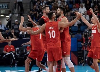 Türkiye-Slovenya voleybol maçı ne vakit, saat kaçta ve hangi kanalda? Filenin Efeleri çeyrek final için alanda