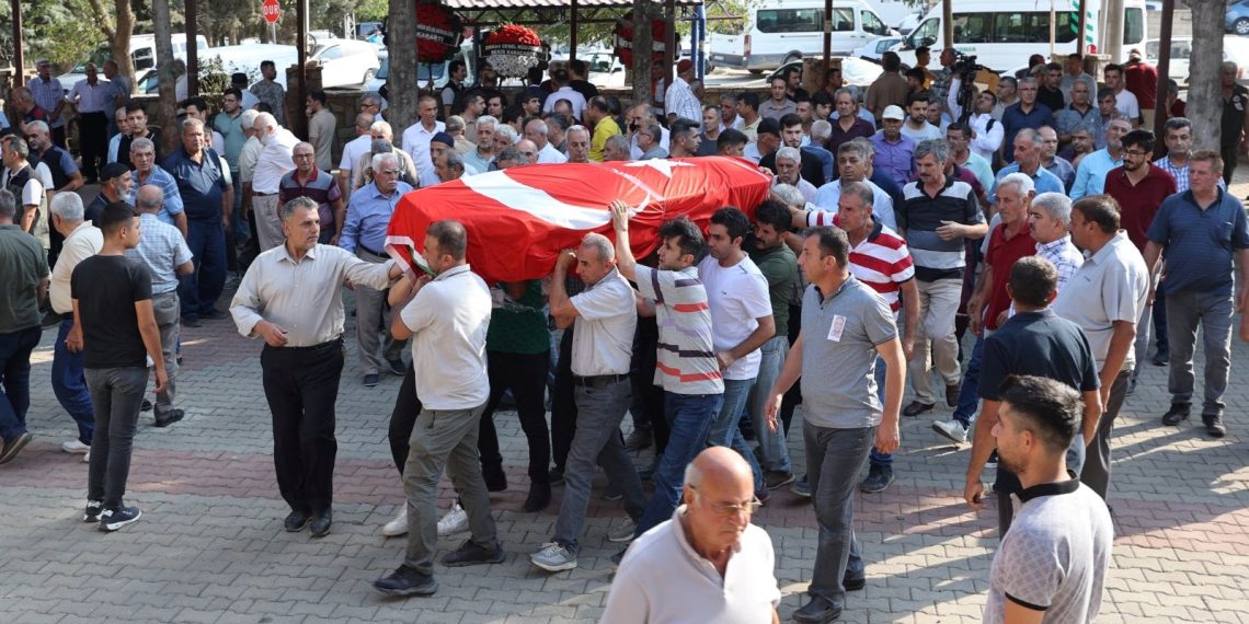 Yangına müdahale ederken dumandan etkilenen orman koruma memuru kurtarılamadı