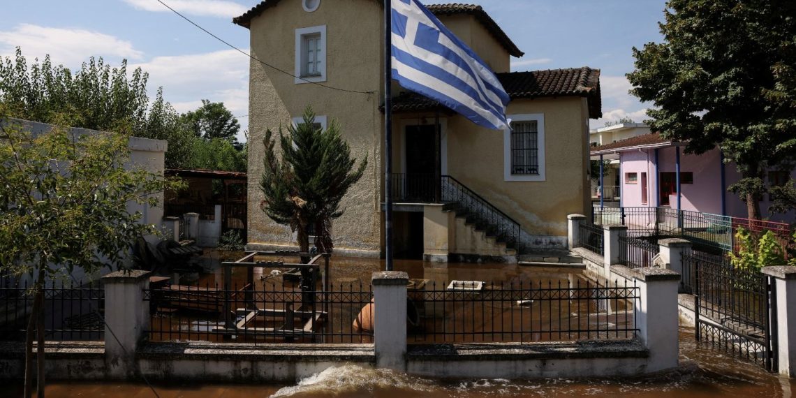 Yunanistan’da salgın alarmı: Şebeke suyu kullanmayın