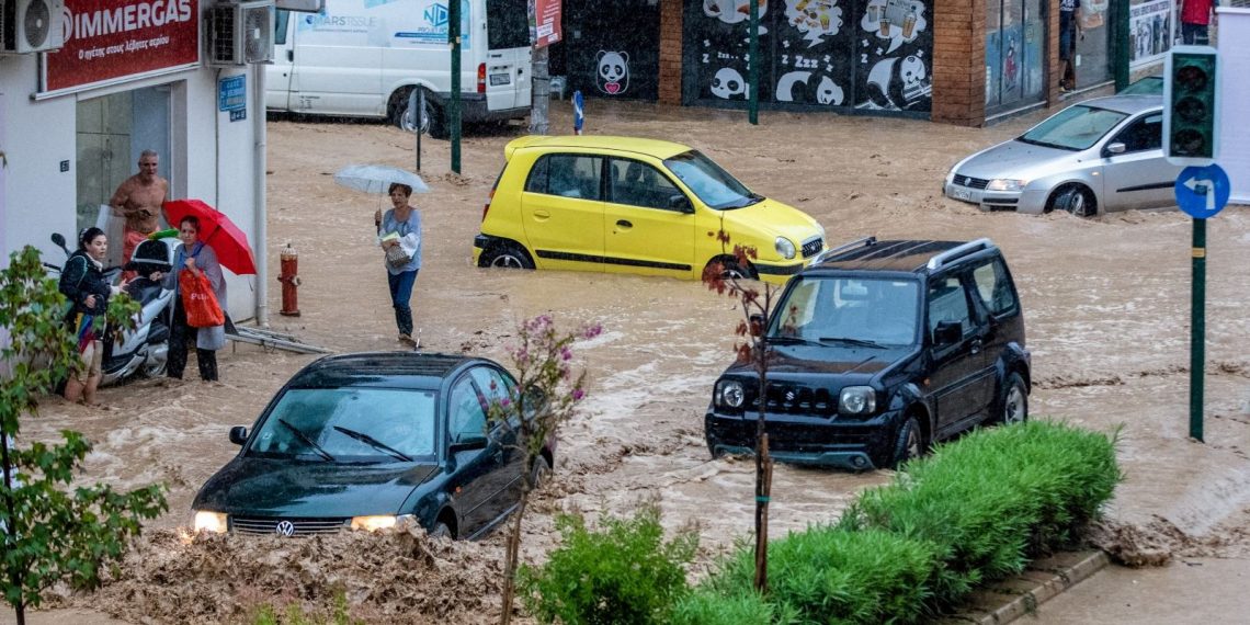 Yunanistan’da sel: Meyyit sayısı 3’e çıktı