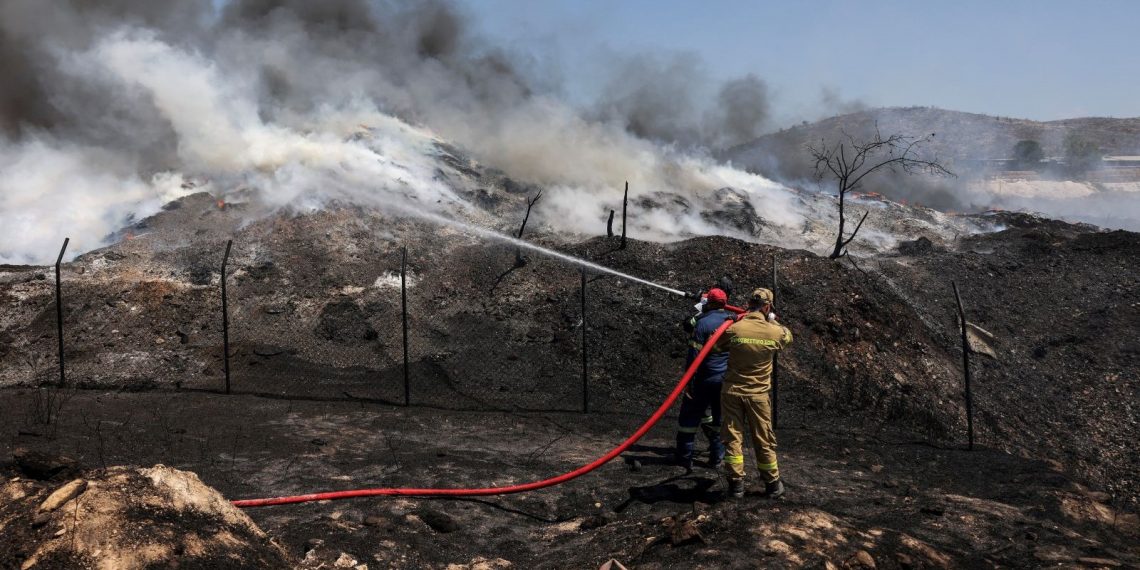 Yunanistan’daki yangınların büyük kısmı denetim altında