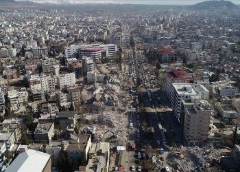 Zelzelede 25 kişinin öldüğü binada ayrıntılı yer etüdü yapılmadığı belirlendi
