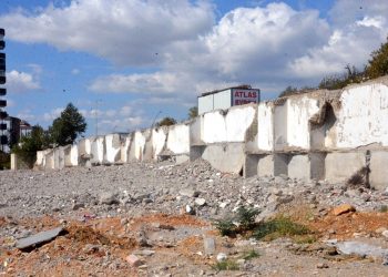 100’den fazla şahsa mezar olan Penta Park Sitesi’nde uzman raporu tamam | Gereçler kalitesiz, taban kattaki banka da kusurlu