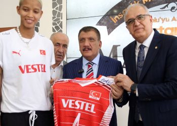 A Ulusal Bayan Voleybol Grubu’nun yıldızı Melissa Vargas Malatya’da: Memleketine güzel geldin