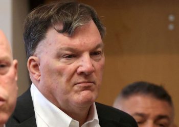 ABD’de cinayet zanlısı meskeninde bulunan yüzlerce silahı geri istedi