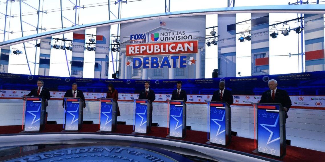 ABD’de Cumhuriyetçi Parti lider adaylarından çekişmeli münazara: Trump’a Donald Duck benzetmesi