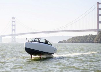 ABD’de korsanlar geri döndü: Yatları yağmalıyorlar