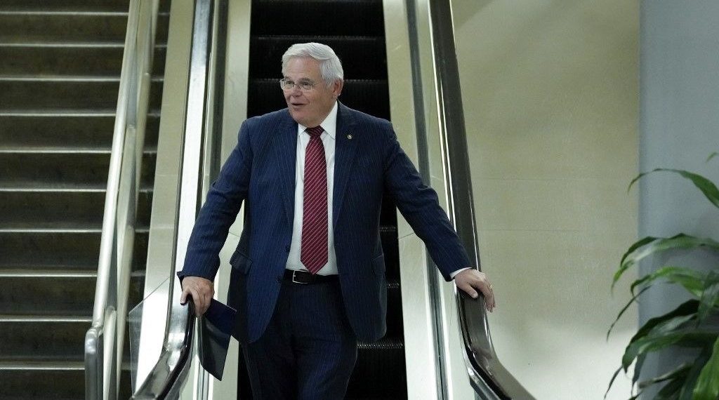 ABD’li senatöre rüşvet suçlaması: 400 bin dolar pahasında külçe altın aldı