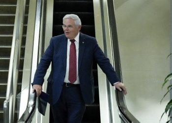 ABD’li senatöre rüşvet suçlaması: 400 bin dolar pahasında külçe altın aldı