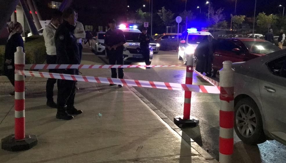 Acil servis önünde silahlı hücum: 1 yaralı