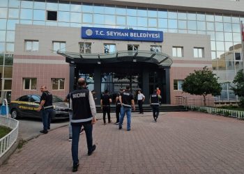 Adana’da, Seyhan ve Çukurova belediyelerine rüşvet operasyonu: 13 tutuklama