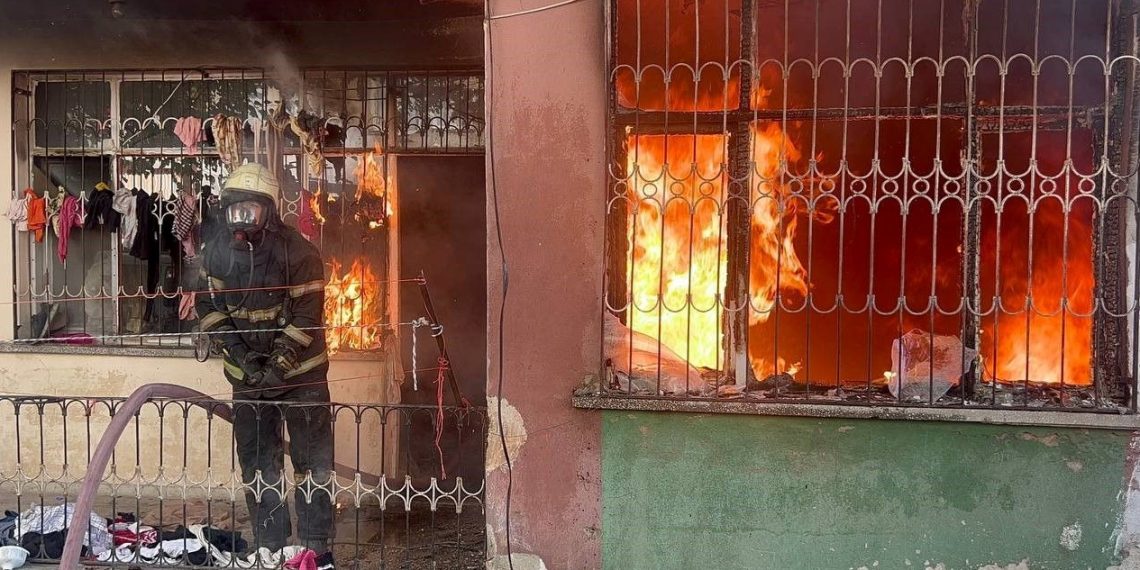 Alevlerden korkup dolaba saklandı: 4 yaşındaki kız çocuğu yangında hayatını kaybetti