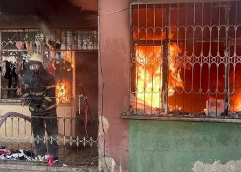 Alevlerden korkup dolaba saklandı: 4 yaşındaki kız çocuğu yangında hayatını kaybetti