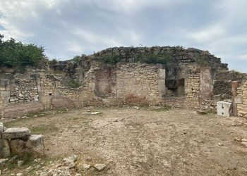 Alexandria Troas Antik Kenti’nde 1850 yıllık Polygonal yapısı ayağa kaldırılıyor