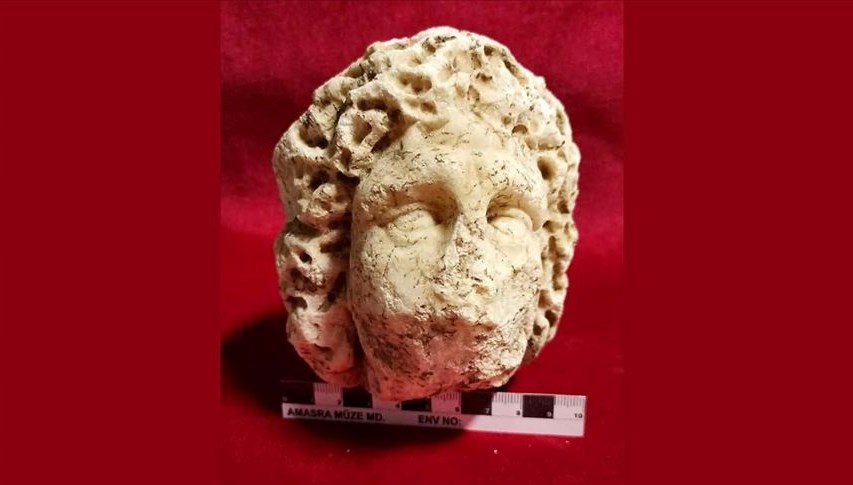 Amasra’daki hafriyat çalışmalarında tarihi heykel başı bulundu
