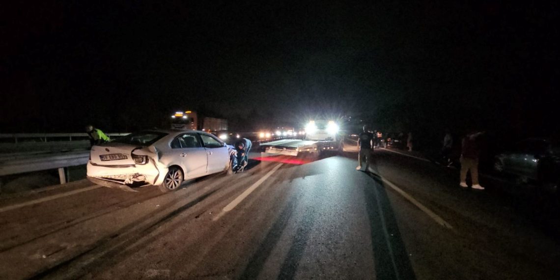Anadolu Otoyolu’nda zincirleme kaza: 4 kişi yaralandı