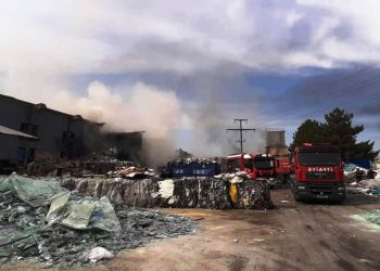 Ankara’da geri dönüşüm fabrikasında yangın