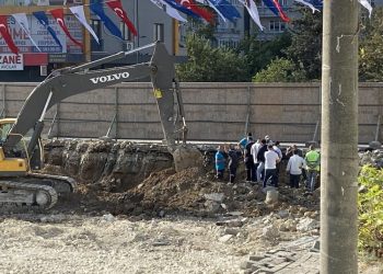 Avcılar’da doğalgaz borusu patladı