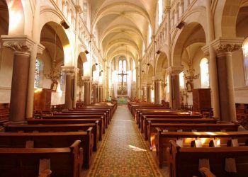 Belçika’da kilisede bu defa kenevir skandalı