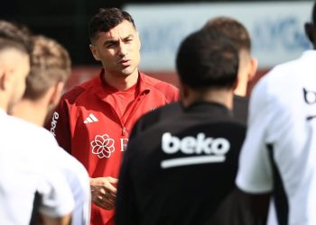 Beşiktaş’ta ekip Burak Yılmaz’a emanet