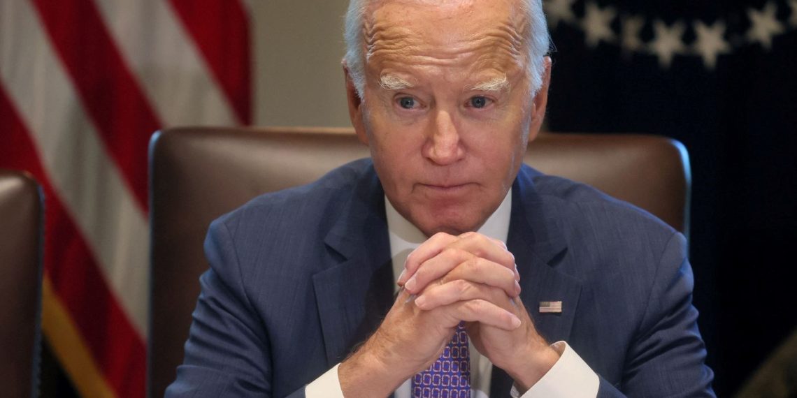 Biden geri adım attı: Meksika hududuna 32 kilometrelik duvara onay