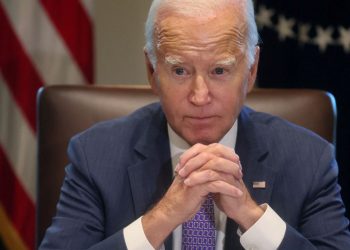 Biden geri adım attı: Meksika hududuna 32 kilometrelik duvara onay