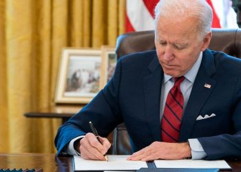 Biden onayladı: ABD’de öğrencilerin kredi borcu siliniyor