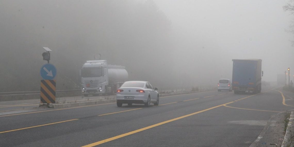 Bolu Dağı geçişinde sis tesirli oluyor