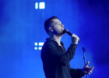 Buyruk Can İğrek kaybettiği arkadaşıyla yapay zeka sayesinde düet yaptı