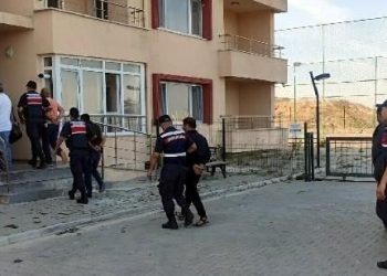 Çanakkale’de “müebbet” ile aranan 4 FETÖ’cü yakalandı