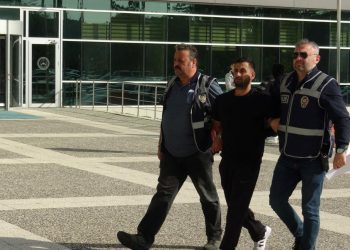 Cezaevinden kaçtı, yorgan altında gizlenirken bulundu