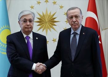 Cumhurbaşkanı Erdoğan Kazak mevkidaşı ile görüştü