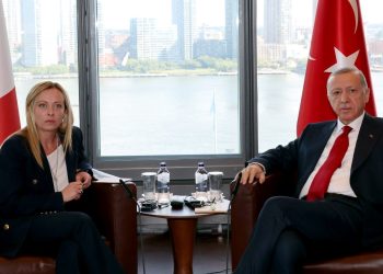 Cumhurbaşkanı Erdoğan’dan Türkevi’nde diplomasi trafiği