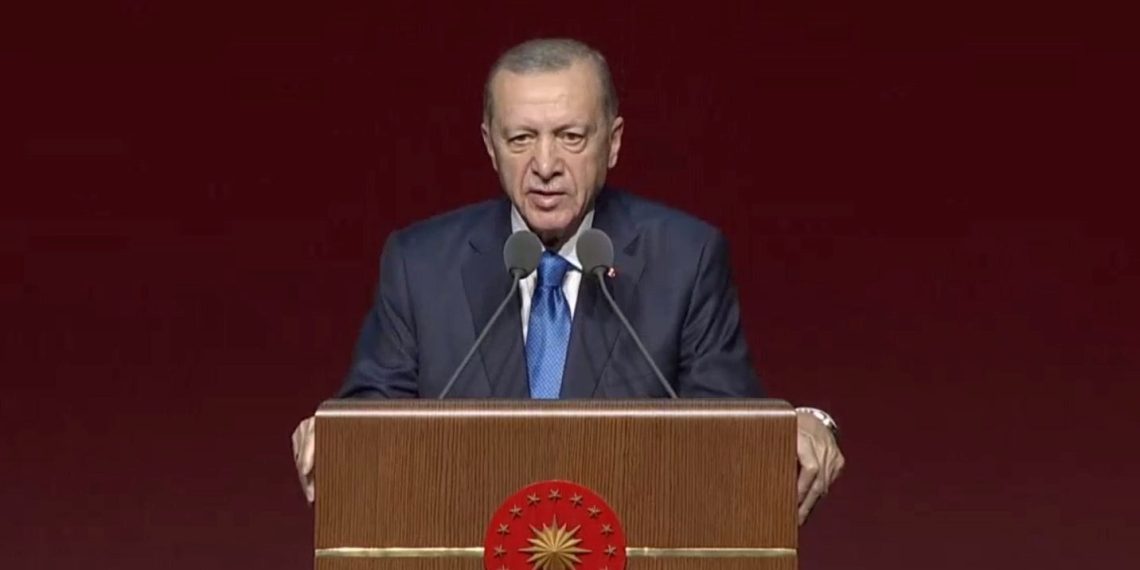 Cumhurbaşkanı Erdoğan: Üniversitelerin yasakla, baskıyla anılmasına müsaade etmeyeceğiz