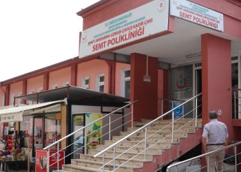 Doğum günü pastası 14 kişiyi hastanelik etti