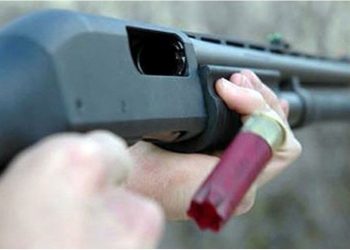 Domuz avında kazara arkadaşını öldürdü