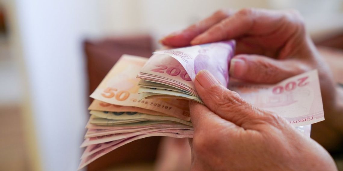 Emekli maaşlarına düzenleme Ekim’de Meclis’e geliyor