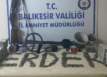 Erdek’te tarihi eser operasyonu: 3 bin 882 sikke ele geçirildi