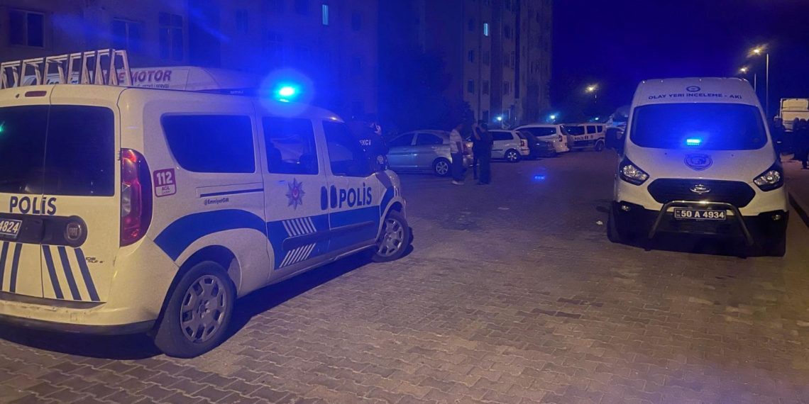 Eski eşinin ailesiyle hengame eden kişi pencereden düşerek öldü