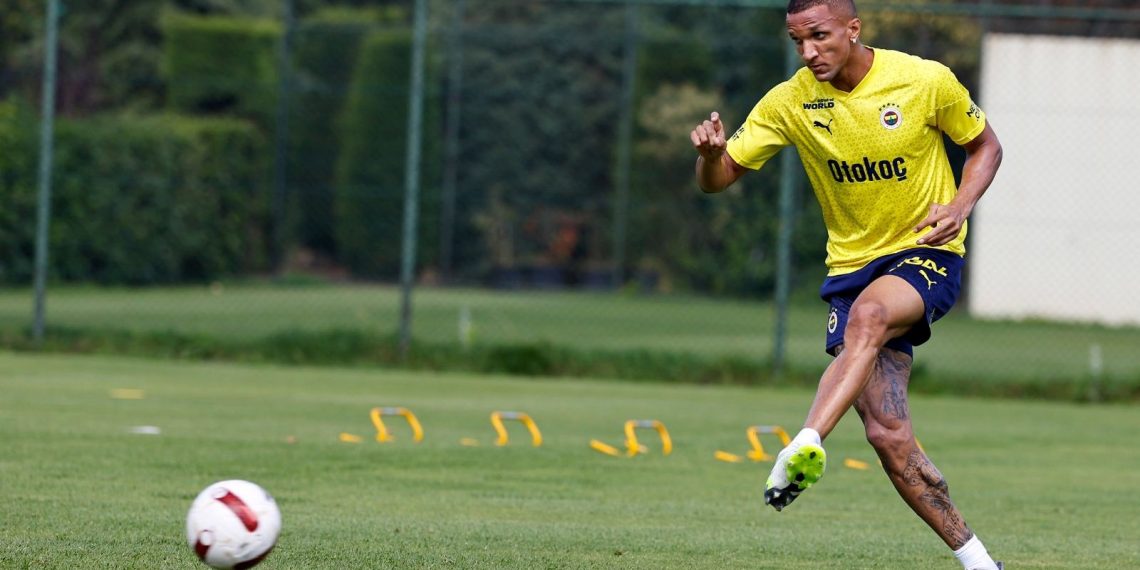 Fenerbahçe’nin yıldızı Becao’dan bağlantı ve özveri vurgusu