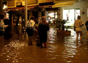 Fethiye’de sağanak hayatı olumsuz etkiledi