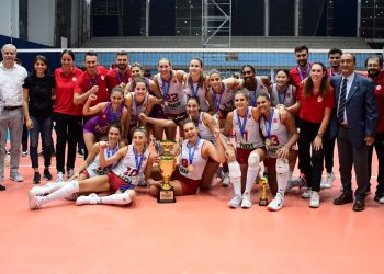 Galatasaray Bayan Voleybol Kadrosu tarihinde birinci sefer Balkan Kupası’nda şampiyon oldu
