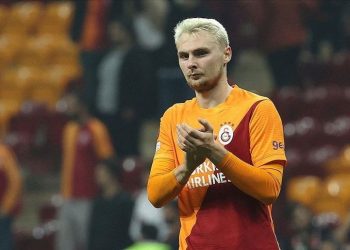 Galatasaray’ın yıldızı Victor Nelsson baba oldu