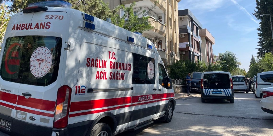 Gaziantep’te bayan cinayeti: Kız arkadaşını öldürüp annesini yaraladı, tıpkı silahla intihar etti