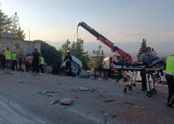 Gaziantep’te katliam üzere kaza: 6 meyyit, 16 yaralı